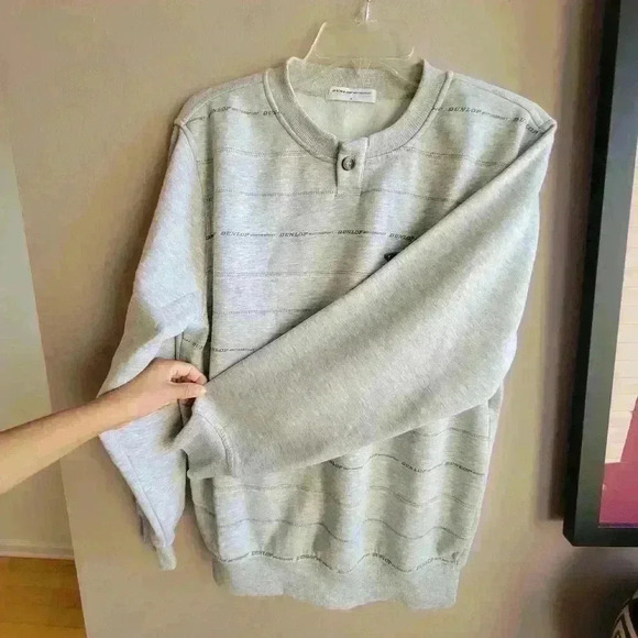 DUNLOP MOTORSPORT Men's Sweatshirt Size Medium Gray Soft Long Sleeve Crewneck - Picture 9 of 14